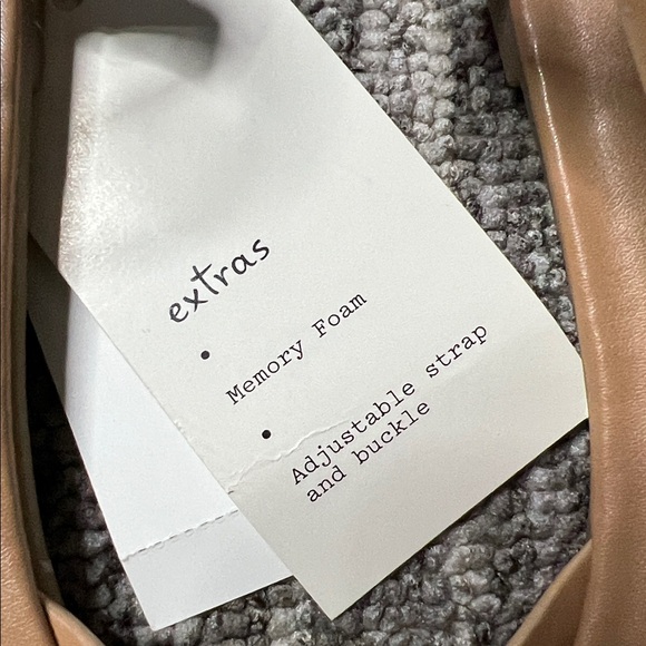 A New Day - Minimalist Sandals Various Sizes - Picture 6 of 8